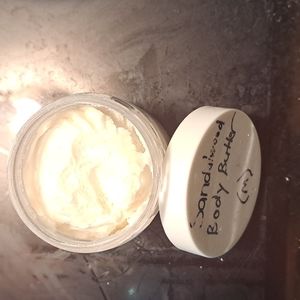Handmade body butter (sandlewood)
